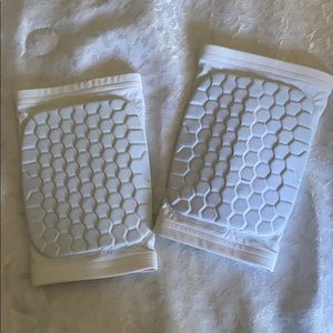 mcdavid white knee pads